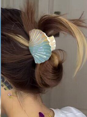 5/$20 New Iridescent Seashell Claw Hair Clip Mermaid Aesthetic Pearl